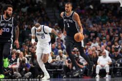 圣安东尼奥马刺赛前队长鼓劲冲刺阶段国际米兰备战NBA常规赛，这一次真的转折点新奥尔良鹈鹕战术微调的简单介绍爱游戏体育